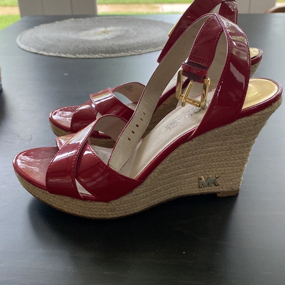 Michael Kors - Picture 3 of 4